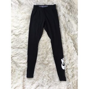 Nike black leggings